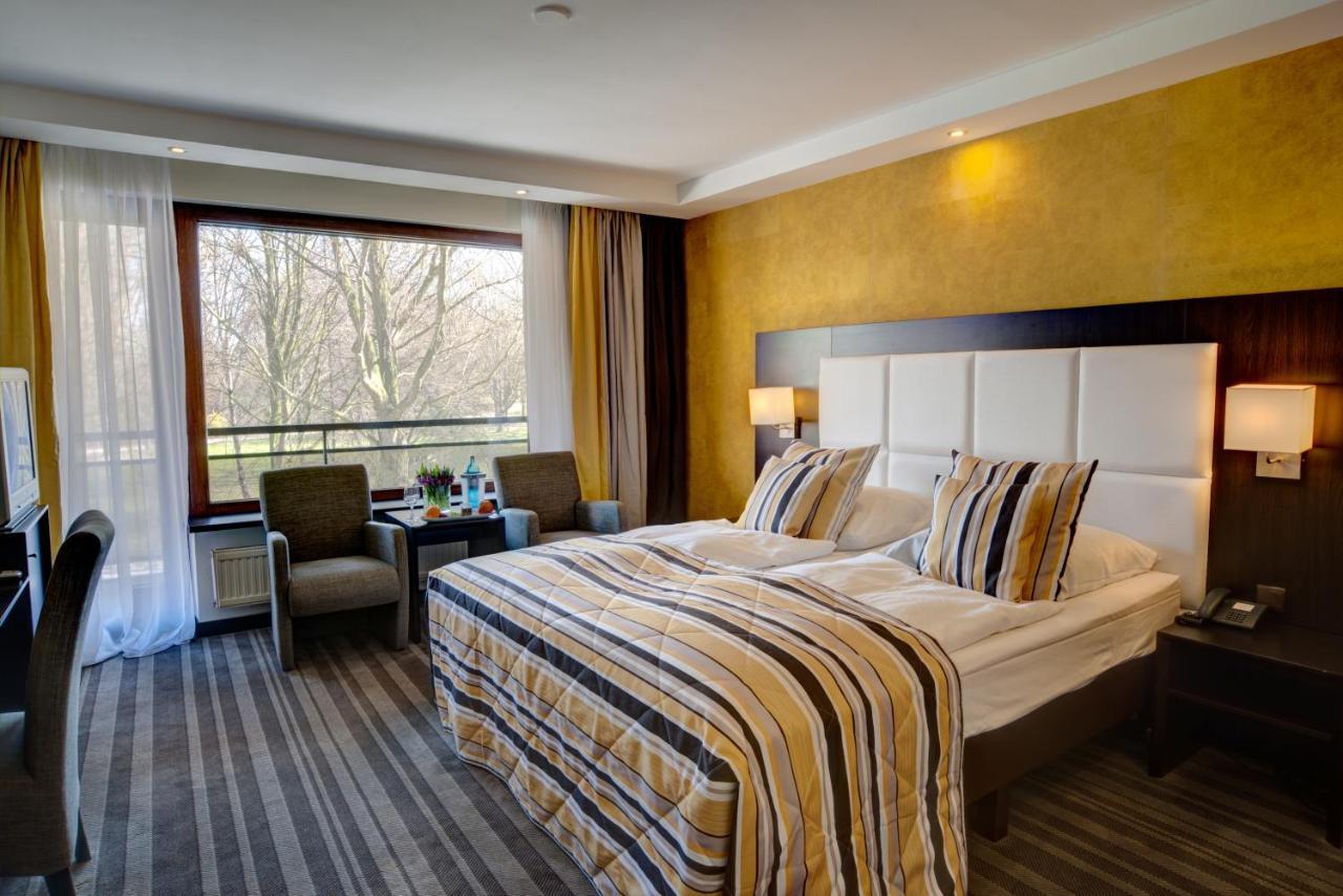 Hotel Moers Van Der Valk Exterior foto